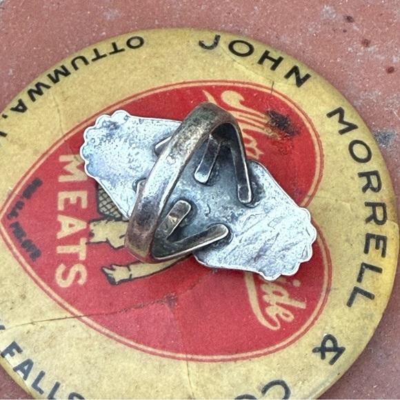 Vintage Turquoise Oval Silver Ring - Picture 6 of 6